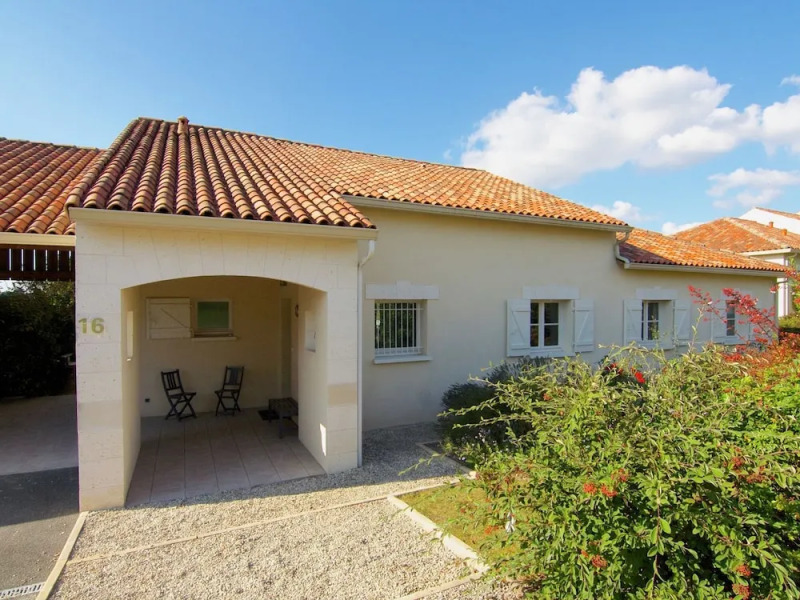 Luxury Villa With Heated Pool Overlooking a Challenging 18-hole Golf Course