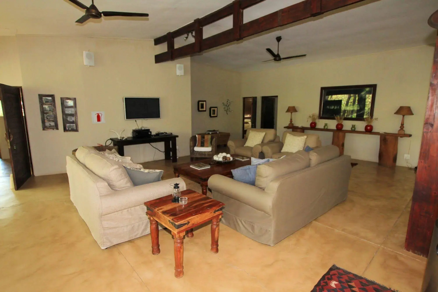 Jacana Lodge