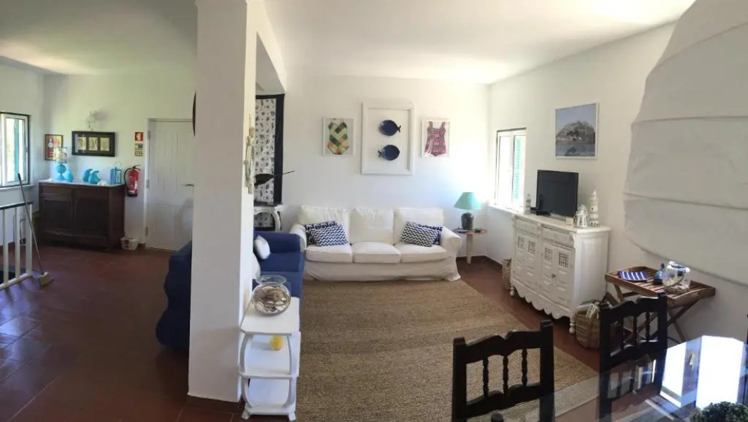 Casa do Farol da Arrábida