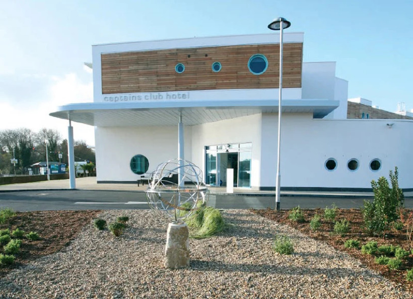 Captains Club Hotel Apartments And Spa