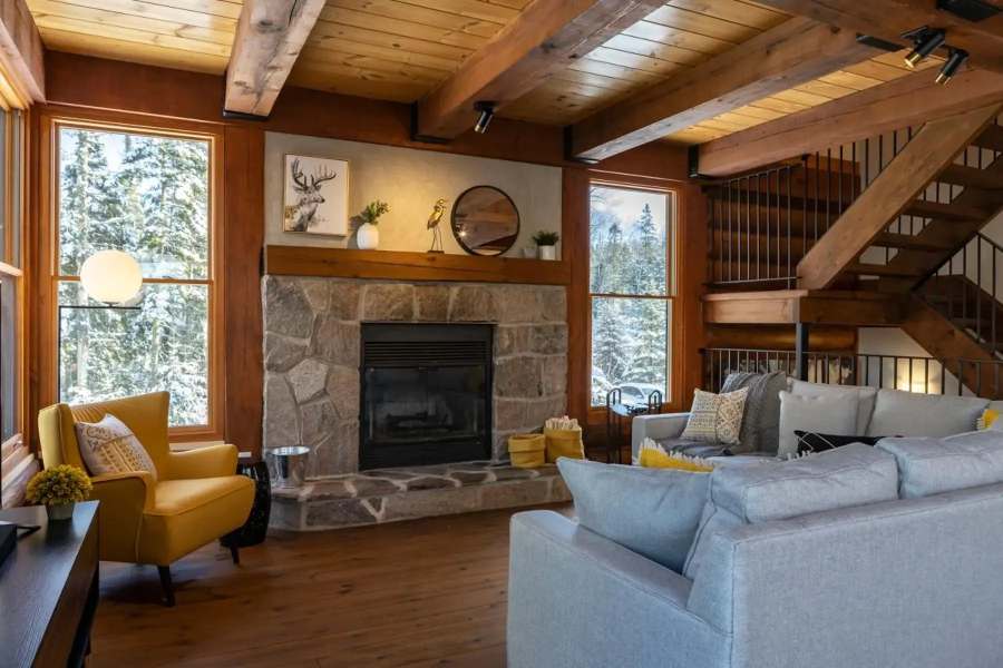4-Bedroom Chalet Fraternite in Lac-Superieur Tremblant