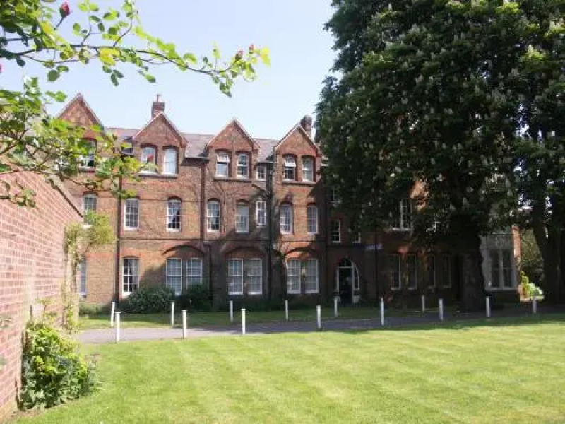 Accommodation Windsor Ltd - Camperdown House Apartment