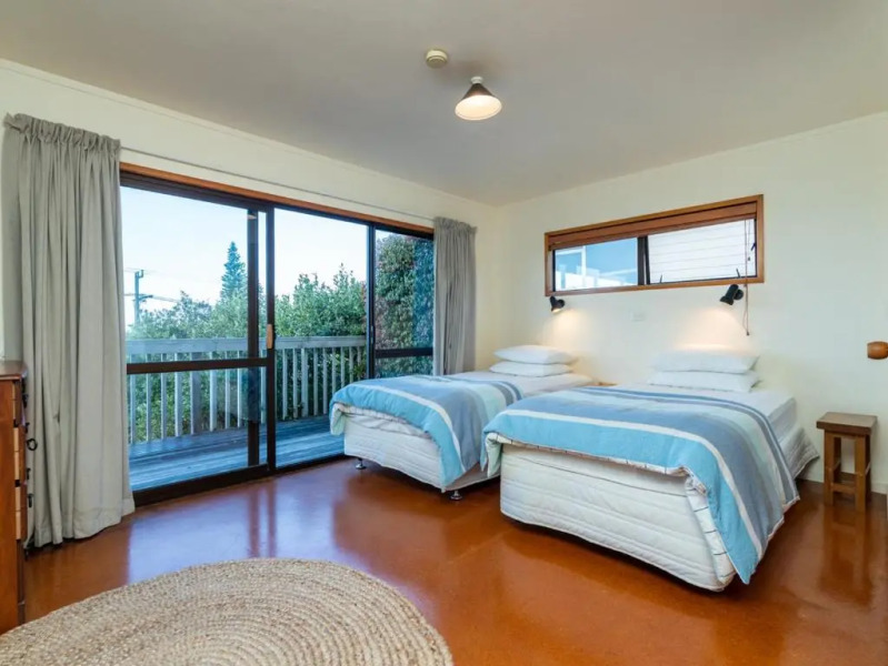 Talinga Ocean Views - Mangawhai Holiday Home