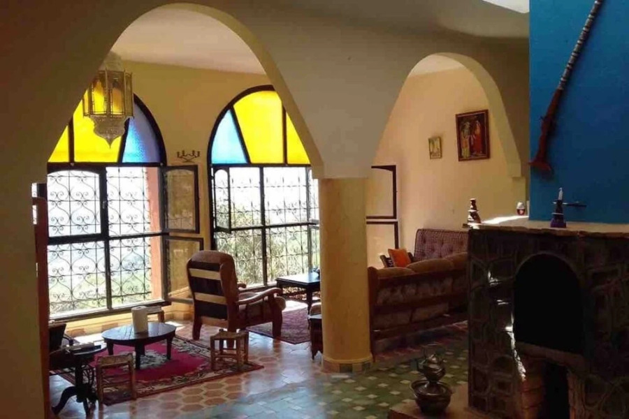 Unique 9 Bedroom House in National Park