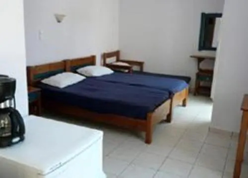 Michales Studios And Apartments