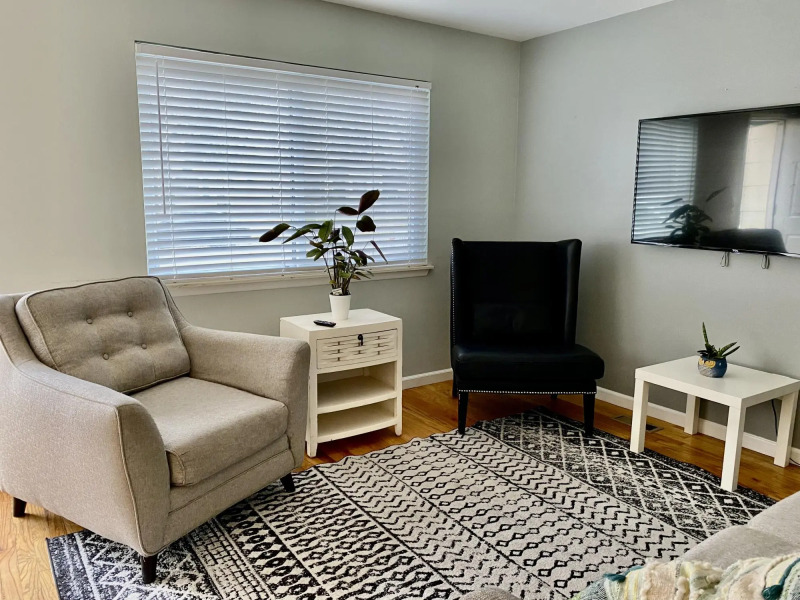 Beautiful retreat Home Near Auburn Hills/Waterford