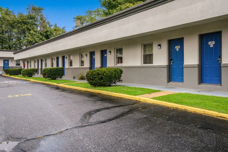 Motel 6 Tinton Falls, NJ – Neptune