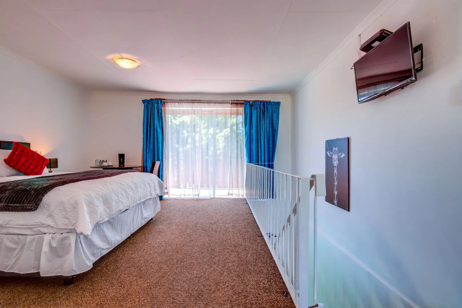 Grace Guesthouses and Tour