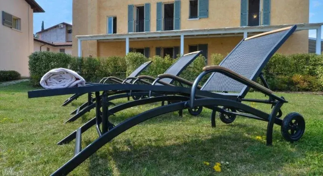 Polpenazze Halldis Apartments