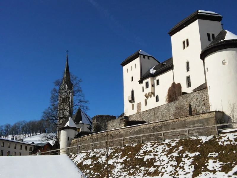 Spacious Holiday Home in Goldegg near Ski Lift