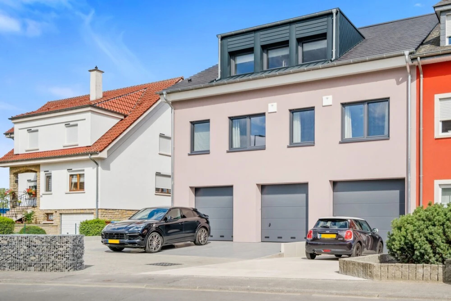 Stylish 2BR Getaway in Bivange Roeser