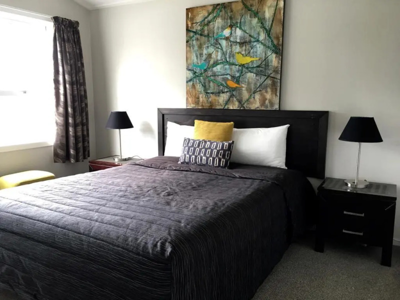 Lakes Edge Holiday Park