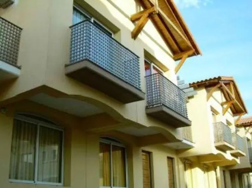 Solares de Maipú Apart Hotel