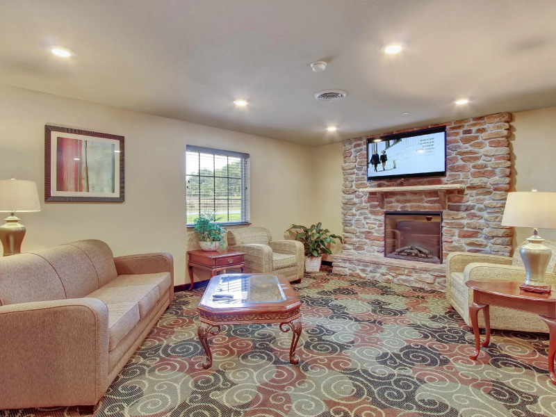 Cobblestone Hotel & Suites - Waynesboro