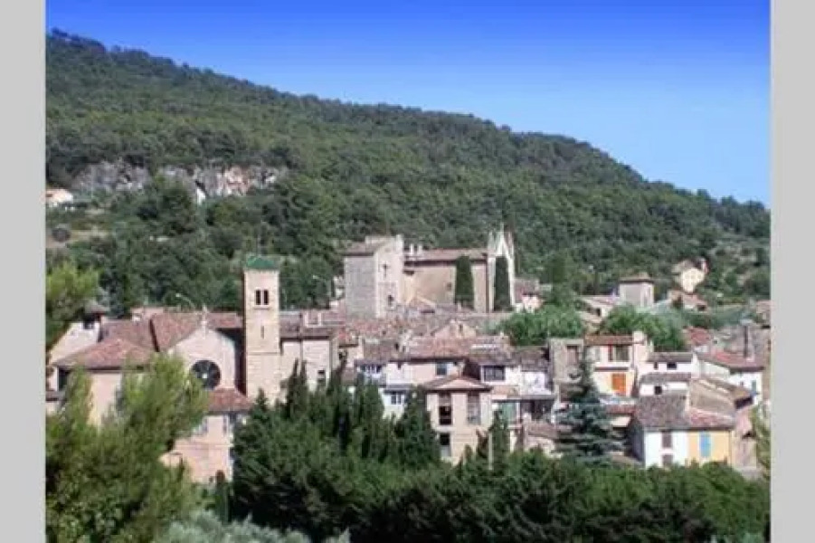 Aups Clemenceau Lac Et Gorges Du Verdon