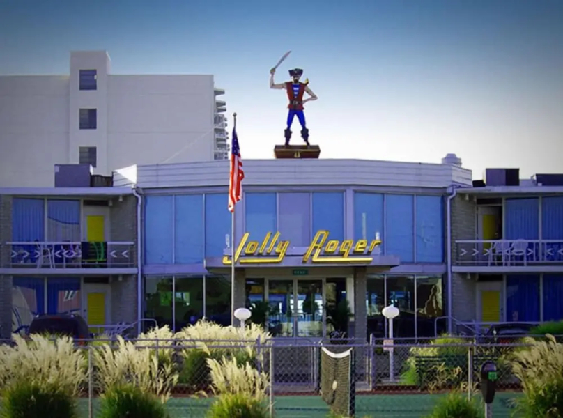 Jolly Roger Motel