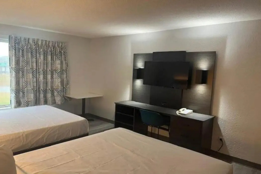 Studio 6 Suites Norcross, GA