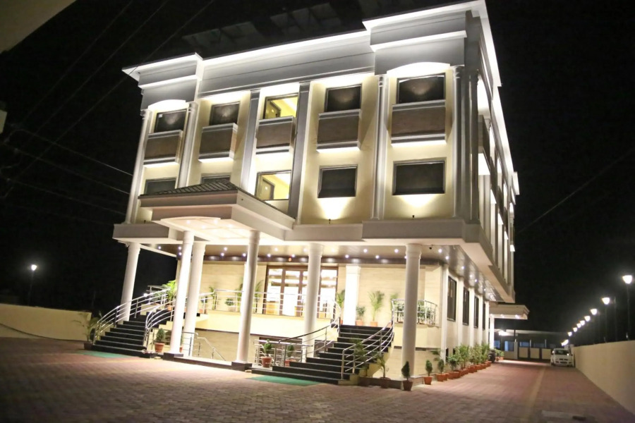 Hotel Lavanya Palace