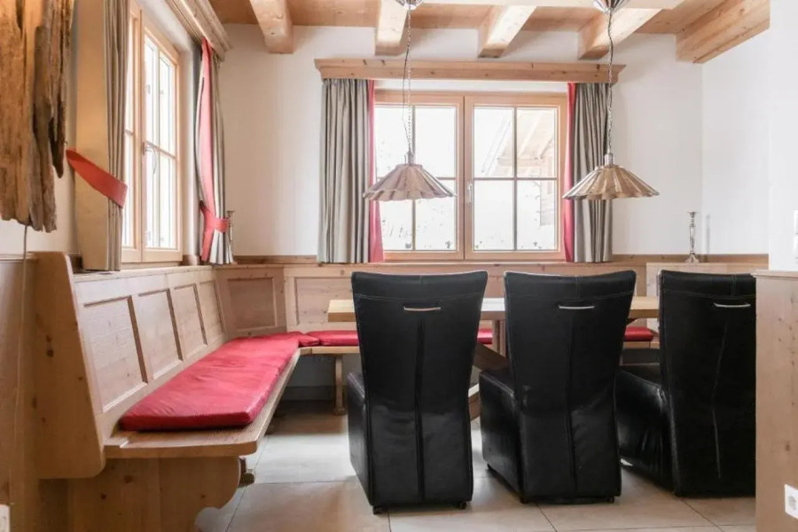 Avenida Panorama Chalets by Alpin Rentals