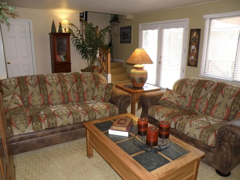 The River's Edge Motel Lodge & Resort