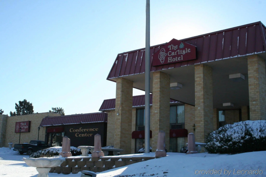 韦斯特蒙特酒店及套房(Westmont Inn & Suites)