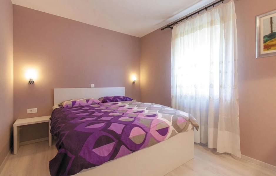 Awesome Home in Tugare With Wifi and 4 Bedrooms