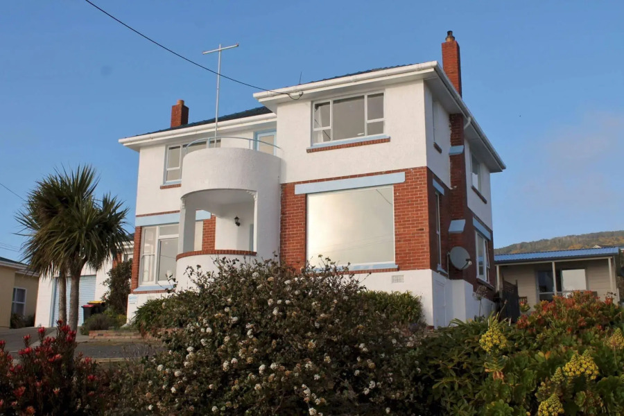 Bluff Ocean Vista Motel