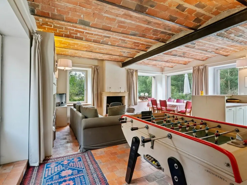 Charming Holiday Home in Yevre-la-ville With Pool