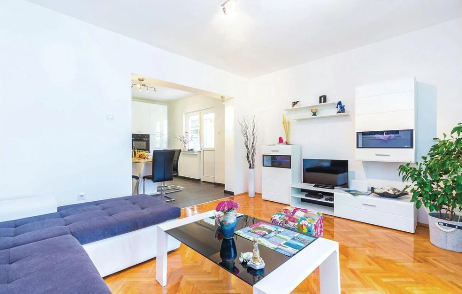 Awesome Home in Jadranovo With Wifi and 2 Bedrooms