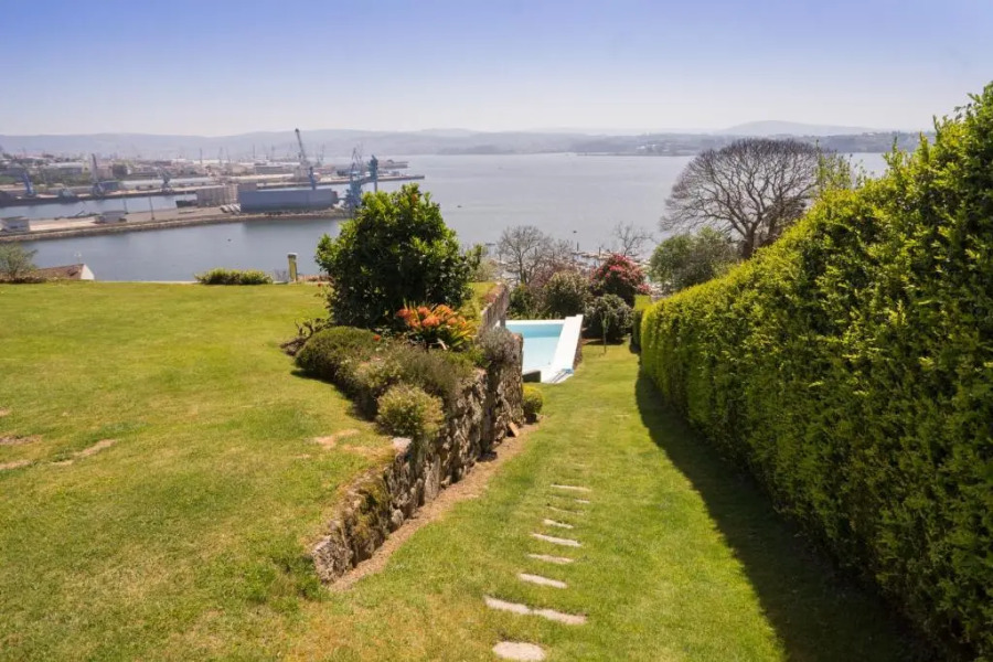 Apartamento con piscina y excelentes vistas