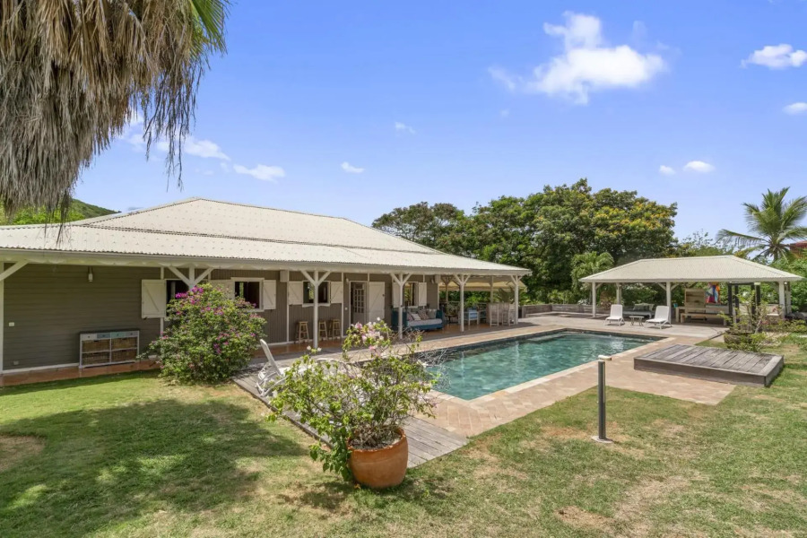 Villa Neivy - 5 ch, grande piscine, à 3 min de la plage