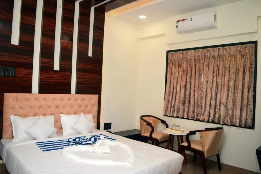 Hotel Chandradeep Regency