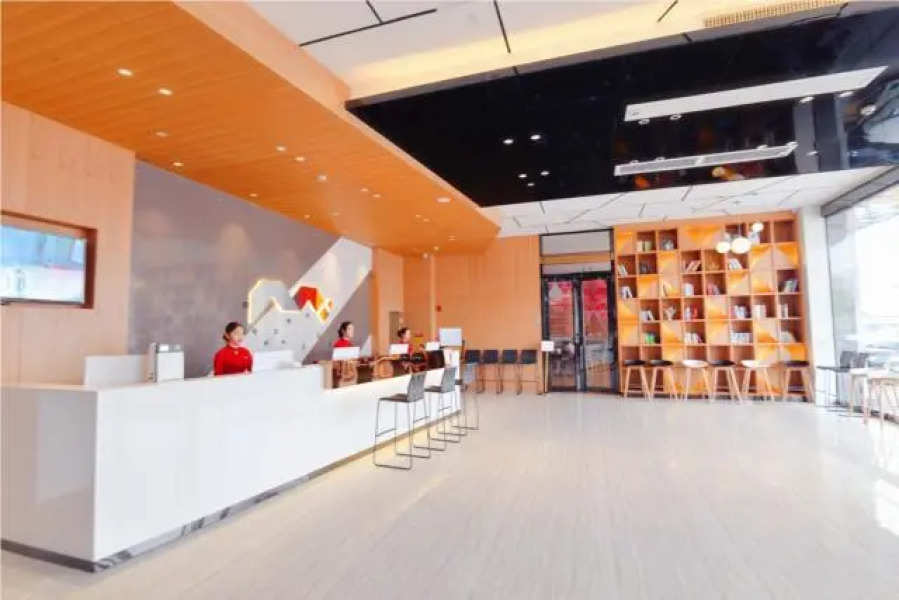 Borrman Hotel Maoming High-speed Railway Station