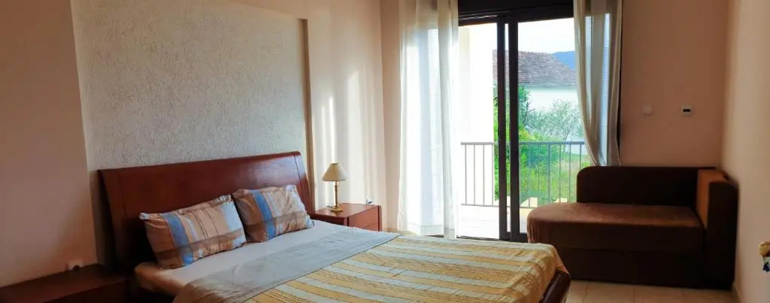 Villa Risan Apartments