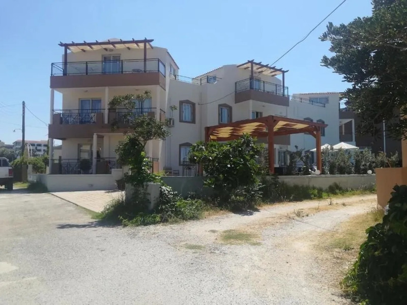 Oliva Beach Studios & Apartments