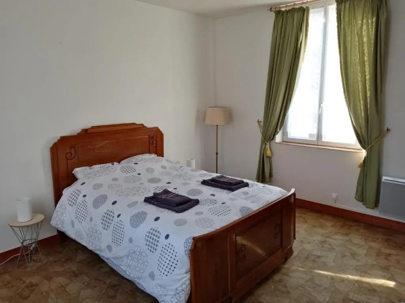 Appartement de ville avec cour privée