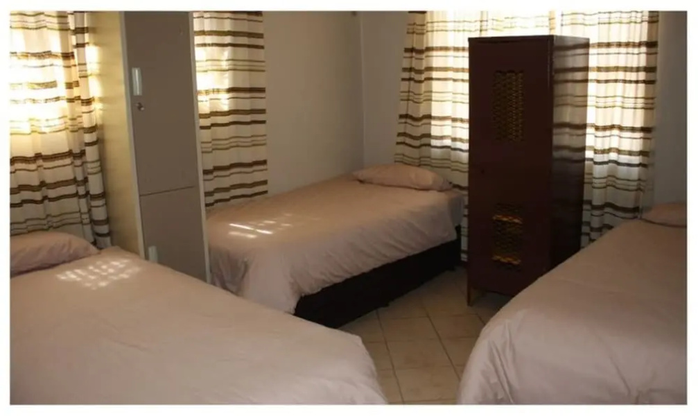 Room in Guest Room - Old Farmhouse for 3 in Limpopo Province