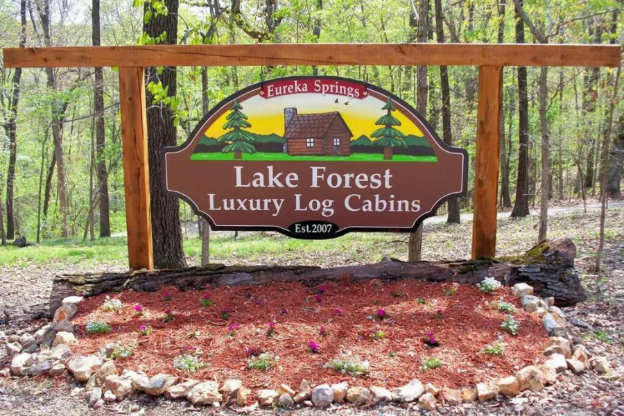 Secluded Cabin in the Woods! 2 story