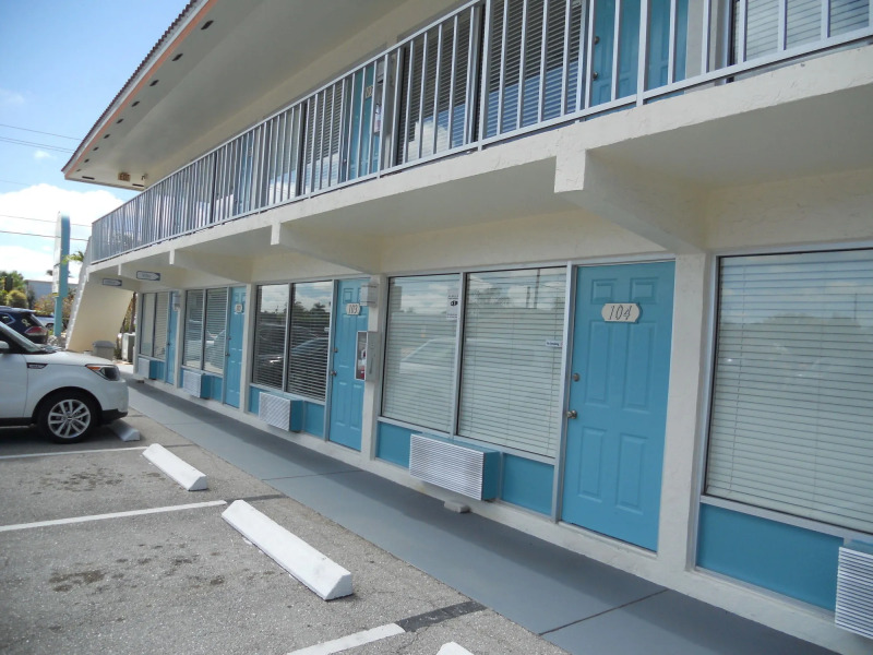 Bonita Beach Inn and Suites