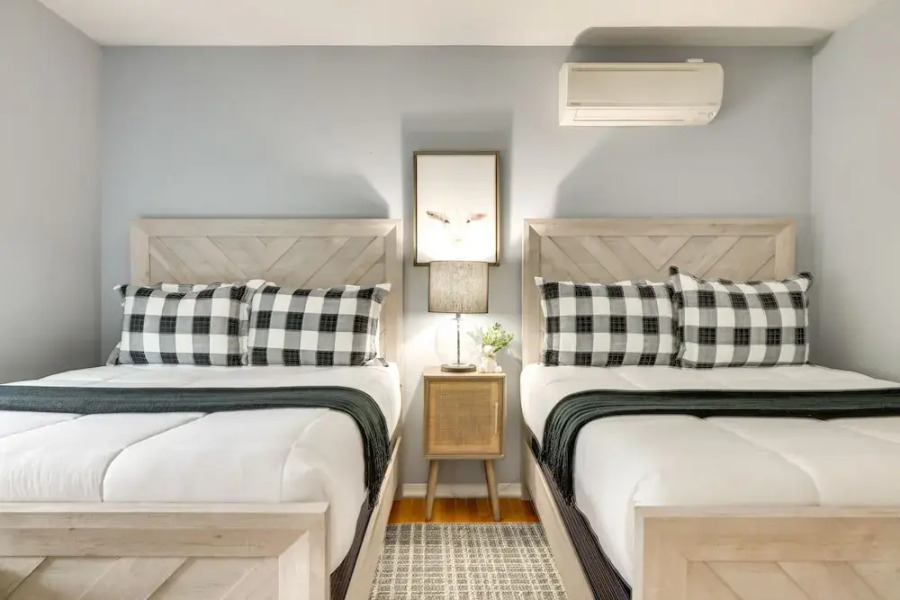 Tobyhanna Home w/ Hot Tub & Resort Amenities