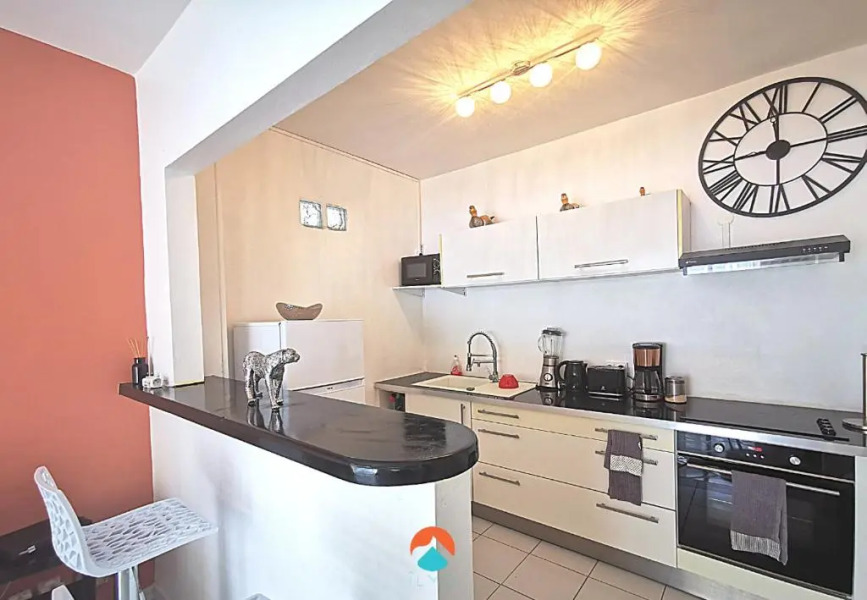 T3 Mikoko - PORT-LOUIS centre - accès plage à pied