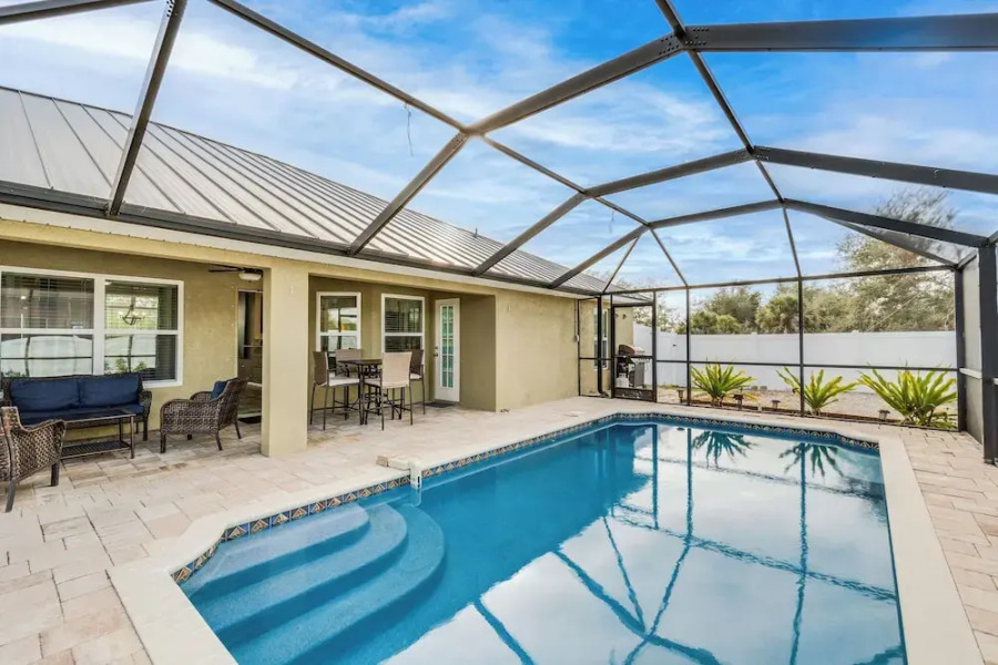 Port Charlotte Home w/ Screened Pool Near Golf!