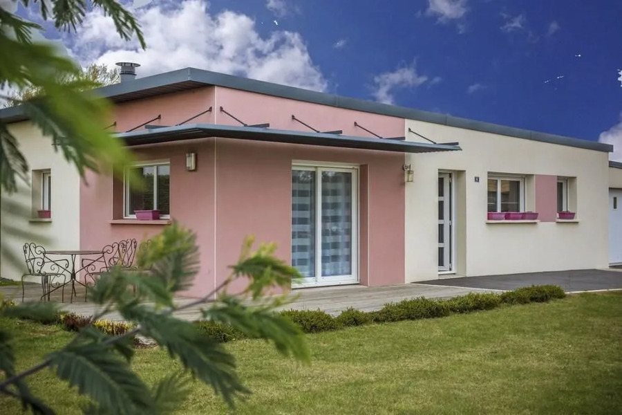 Guilvinec / Treffiagat House ON ONE Level ON Large Closed Garden