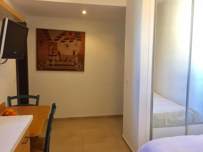 Kfar Saba Center Apartment