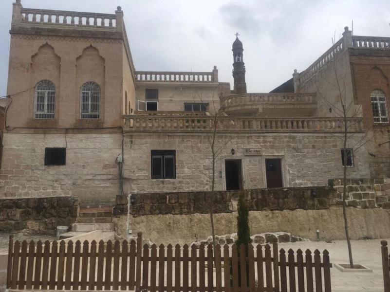 Midyat Beyaz Konak