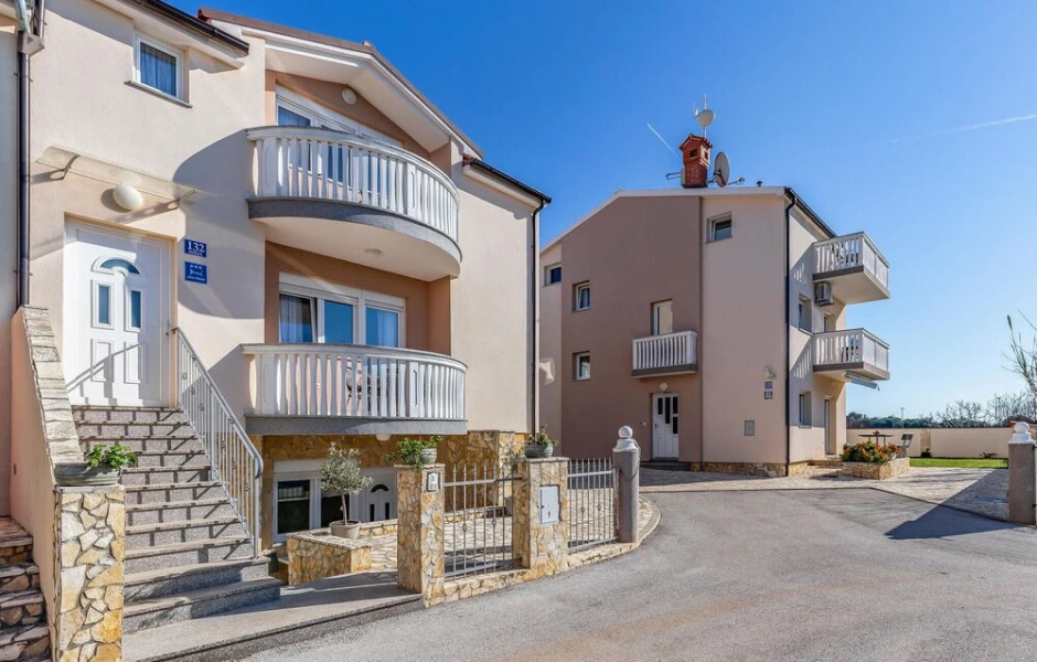 Amazing Apartment in Medulin With 1 Bedrooms and Wifi