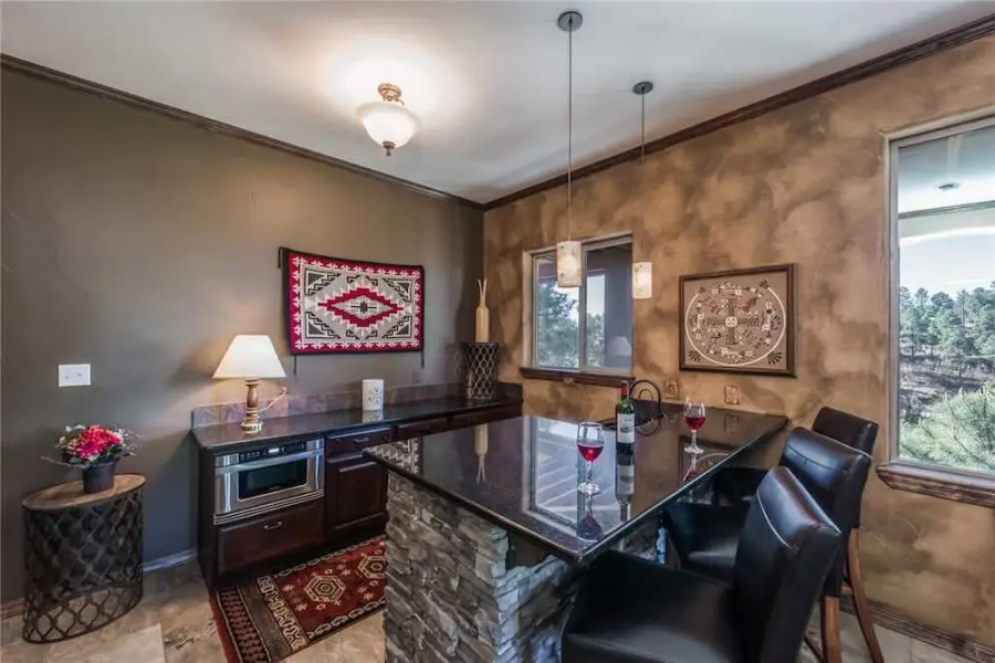 Sky Hawk Lodge - Four Bedroom Cabin