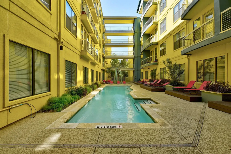 Hip Downtown Suite by AustinStays