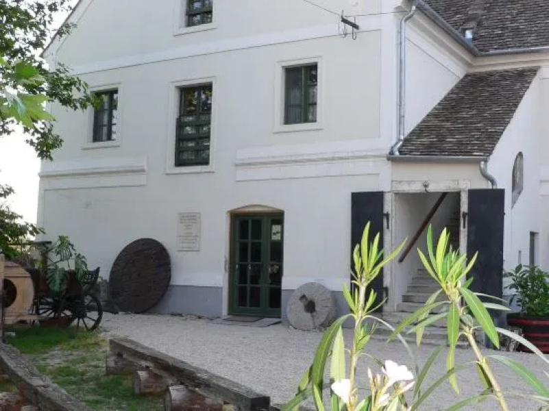 Edvy Malom Fogadó Barokk Udvarház