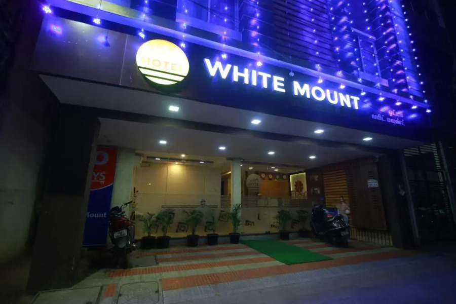 Hotel White Mount